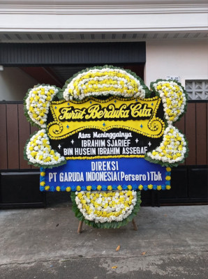Papan Bunga Duka di Kayu Kubu